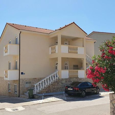 Apartments Mislav Novalja Exterior photo