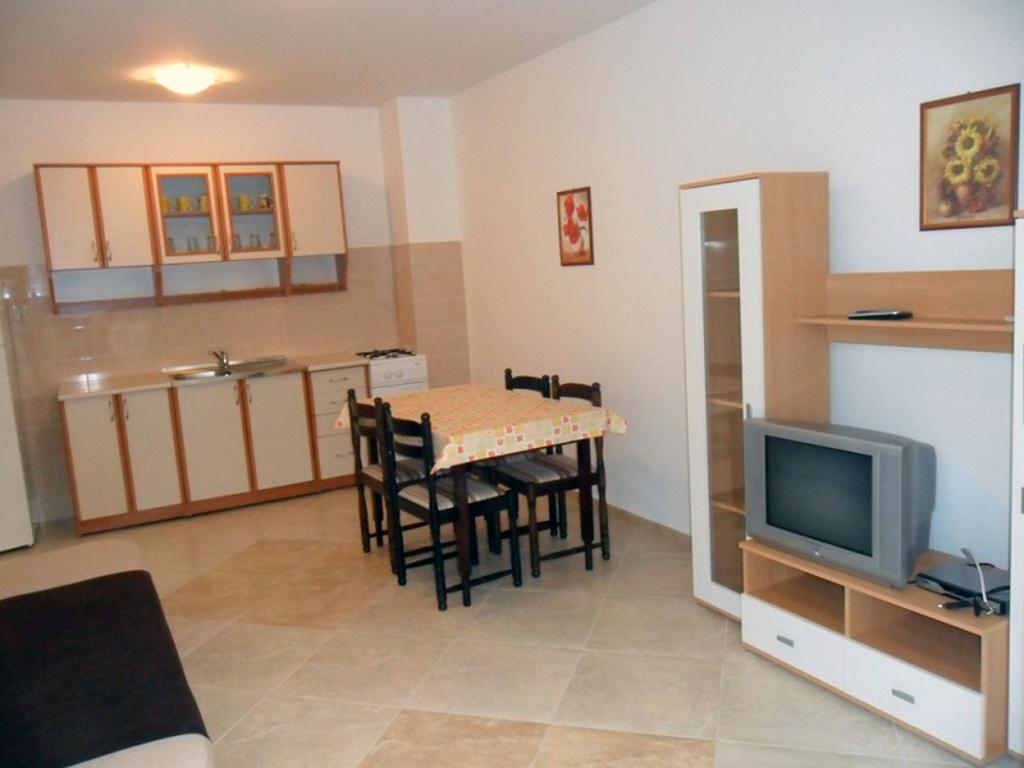 Apartments Mislav Novalja Room photo