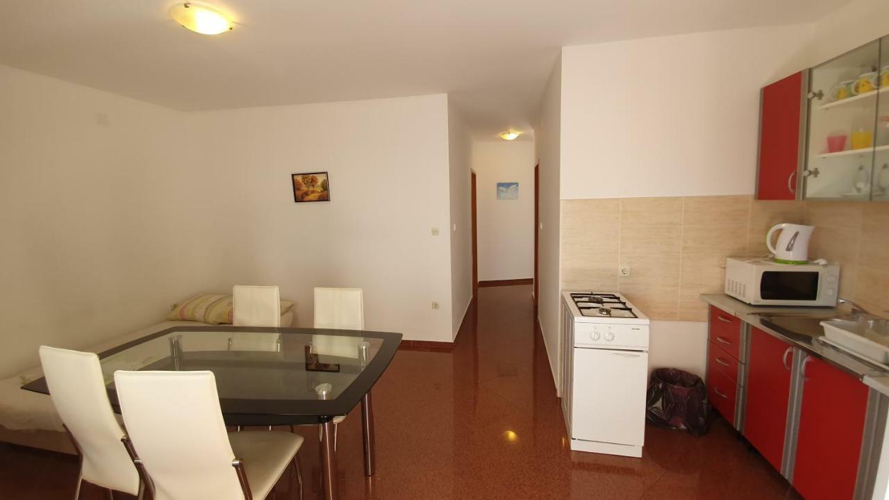 Apartments Mislav Novalja Exterior photo